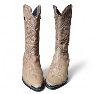 Vintage Acme Women’s Size 6M Light Brown Leather Western Cowboy Boots USA